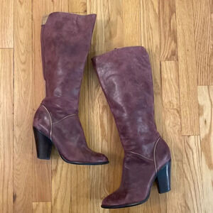 Frye sz 8 Betty Inside Zip purple soft super leather great pre owned condition